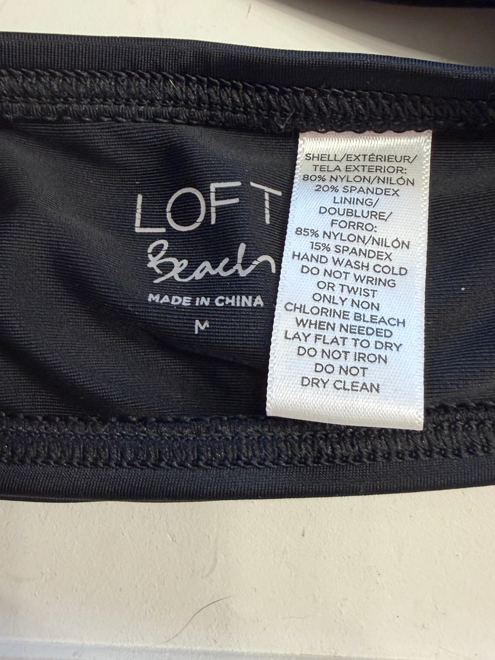 LOFT Beach Women’s Sz M Black Criss Cross Front Bikini Top Swimsuit - Picture 4 of 5